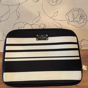 Kate Spade 15” laptop case, great used condition